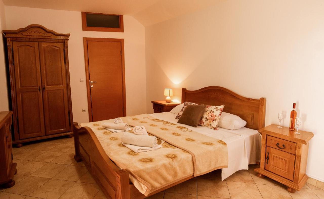 Apartments And Rooms Marija Budva Eksteriør bilde