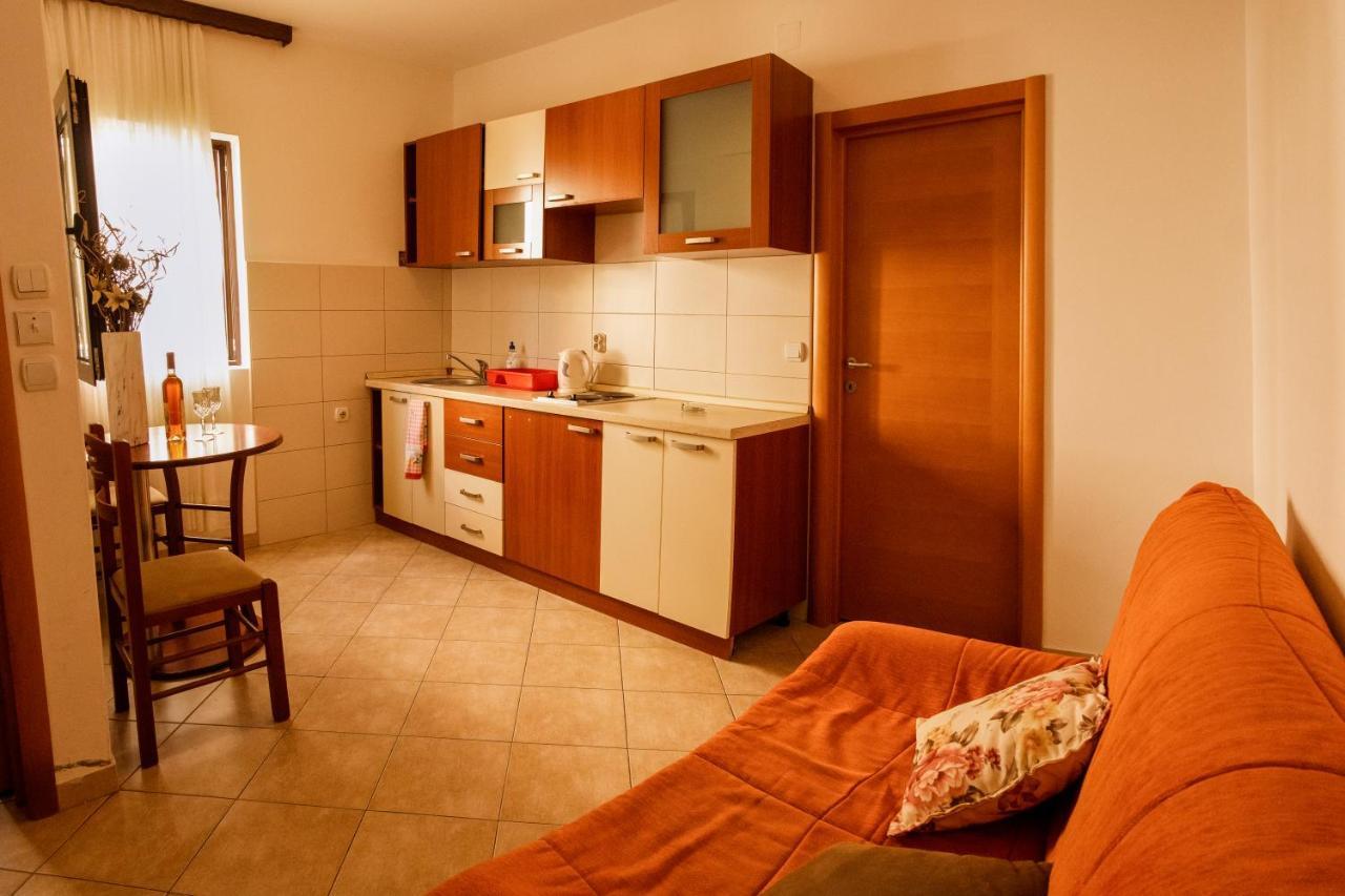 Apartments And Rooms Marija Budva Eksteriør bilde