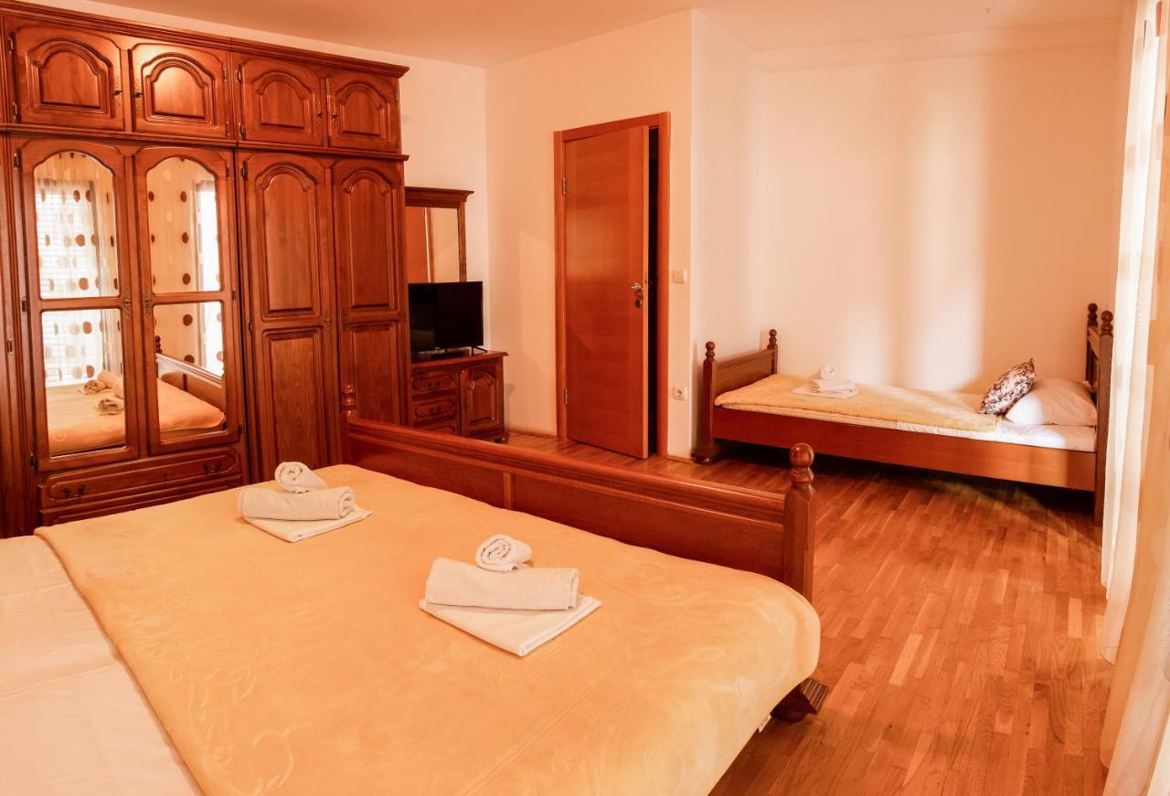Apartments And Rooms Marija Budva Eksteriør bilde