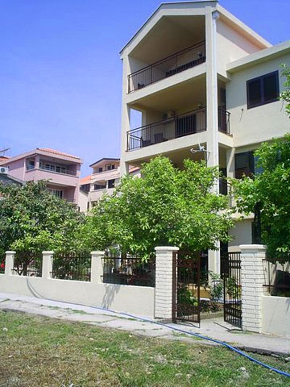 Apartments And Rooms Marija Budva Eksteriør bilde